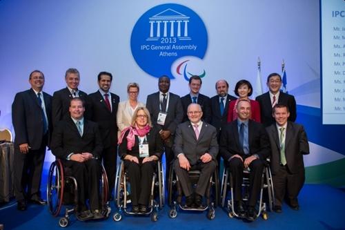 Membros eleitos para o Conselho Executivo do IPC posam para foto em Atenas / Foto: IPC