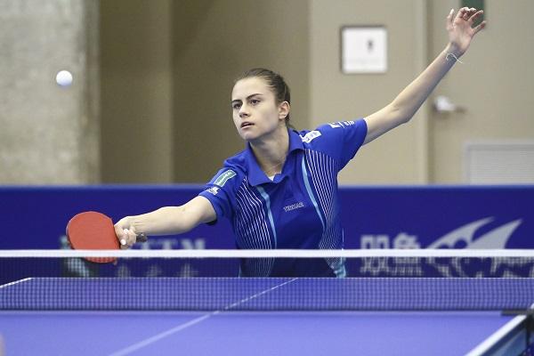 Bruna conquistou título inédito para o tênis de mesa brasileiro / Foto: ITTF (Federação Internacional de Tenis de Mesa)