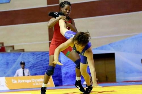 Joice Silva (58kg), Dailane Gomes (63kg) e Lais Nunes (63kg) terminaram a competição em quinto lugar / Foto: Divulgação / CBLA