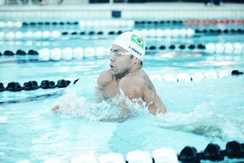 Eliminatórias e semifinais dos 100m peito acontecem no sábado (6), e a grande final será no domingo (7) / Foto: Divulgação