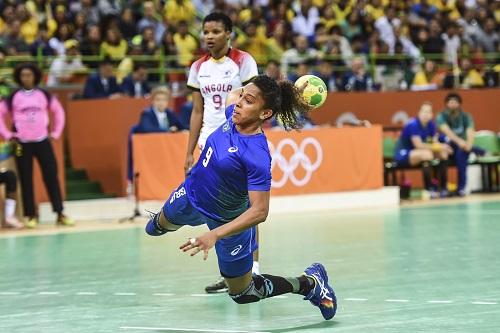 Partida decisiva das quartas de final está marcada para as 10h desta terça-feira (16) / Foto: Inovafoto/Photo&Grafia