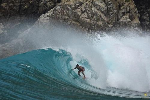 Primeira parte da preparação foi realizada nas praias do Ceará e de Noronha; agora o foco é o condicionamento físico e as duas etapas do QS escolhidas para aquecer antes de Gold Coast / Foto: Ju Martins