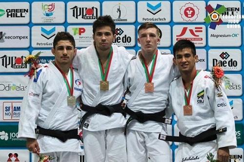 Eric (dir.) conquistou medalha na sua primeira competição de 2017 / Foto: Rui Telmo Romão/EJU