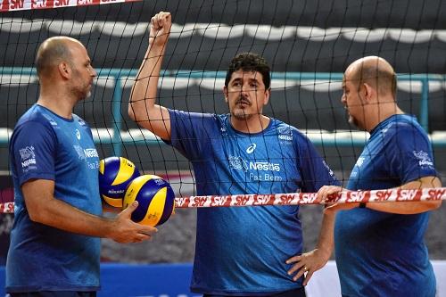 Leonard Barbosa é o responsável por fornecer informações ao técnico Luizomar e seus assistentes / Foto: João Pires/Fotojump