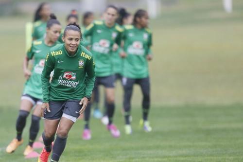 No Rio de Janeiro, a Seleção Brasileira feminina, assim como a masculina, tentarão conquistar o ouro pela primeira vez / Foto: Rafael Ribeiro / CBF