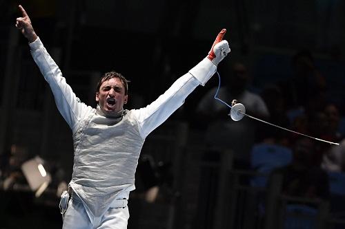 Guilherme venceu o campeão mundial na Esgrima e Diogo atuou na melhor campanha do Handebol brasileiro masculino em Olimpíadas / Foto: Bizzi