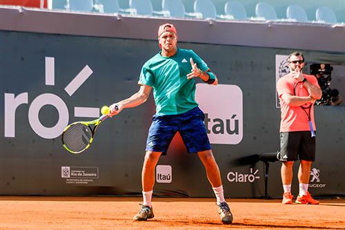 Tsonga treina na quadra central do Rio Open / Foto: Fotojump/Rio Open