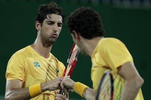 Bellucci alcança a segunda rodada tanto em simples quanto em duplas / Foto: Alexandre Loureiro/Exemplus/COB