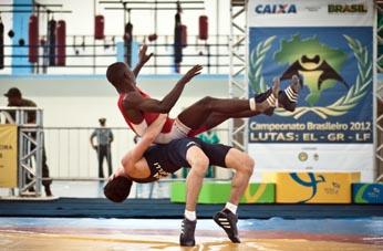 A equipe brasileira de luta olímpica – estilos livre e greco-romano – que disputará o Torneio Pré-Olímpico no mês de março, em Orlando, nos Estados Unidos, foi definida no último fim de semana/ Foto: Divulgação