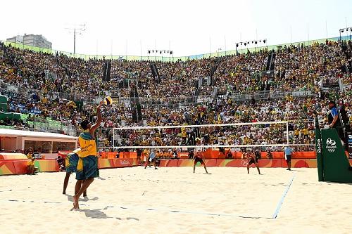 Dupla brasileira foi superada pelos canadenses Schalk e Saxton, a segunda derrota em dois jogos no Rio 2016 / Foto: Ezra Shaw/Getty Images