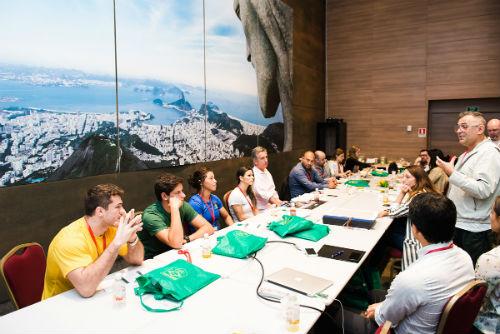 Reunião final para escolha do uniforme de desfile do Time Brasil nos Jogos Olímpicos Rio 2016 / Foto: Heitor Vilela/COB