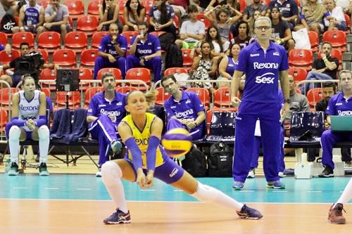 Em busca do 12o título, equipe carioca vai até São Paulo enfrentar o Pinheiros na primeira partida das quartas de final / Foto: Alexandre Arruda/Divulgação Rexona-Sesc