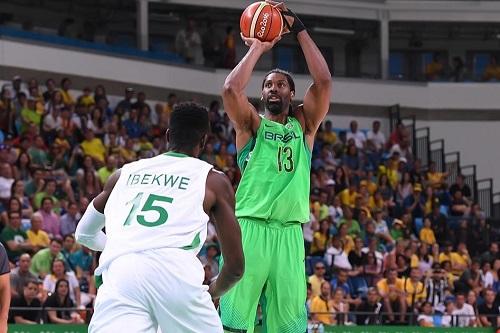 Seleção masculina de basquetebol depende de vitória dos vizinhos sul-americanos sobre a Espanha para avançar às quartas / Foto: FIBA