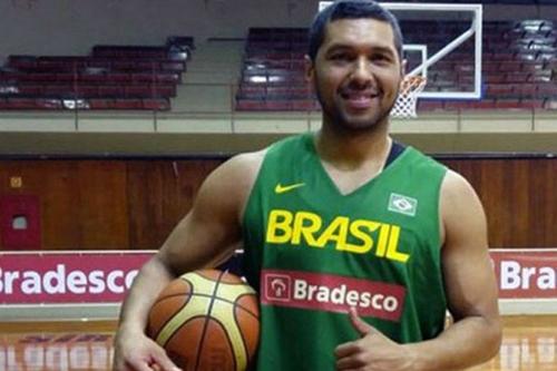 João Paulo Batista, campeão no Rio 2007, treinou com a seleção nesta quarta-feira / Foto: Divulgação / CBB