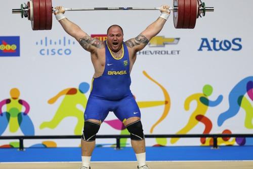 Halterofilista brasileiro ainda quebrou três recordes da competição / Foto: Divulgação / COB