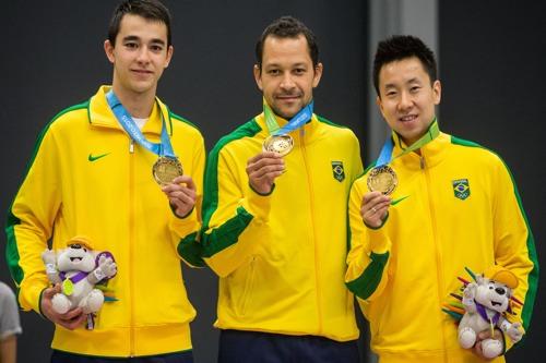 Thiago Monteiro, Hugo Calderano e Gustavo Tsuboi derrotaram o Paraguai por 3 a 0 / Foto: Divulgação / COB