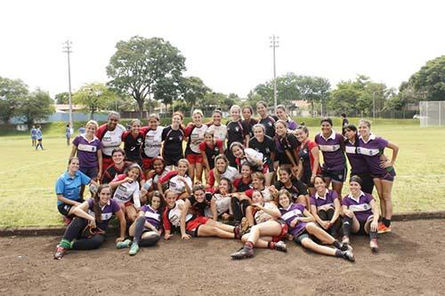 A equipe feminina do Jacareí Rugby conquistou o título de campeã do 1º Unicamp Rugby Sevens / Foto: Adriano Matos / Jacareí Rugby