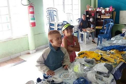 Em 2017, mais de 320 alunos entre 5 a 17 anos passaram pela lojinha da HURRA!, que no dia 9/05 esteve novamente no Instituto Anchieta-Grajaú, com o programa "Valores que premiam" / Foto: Divulgação