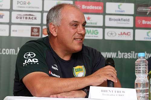 Técnico neozelandês Brent Frew mescla atletas experientes e novatos para desafio em Barueri  / Foto: Divulgação / CBRu