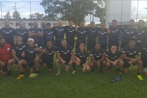 Equipe conquistou primeira vitória no estadual, e se aproxima dos líderes. Categoria M15 também abriu campeonato com vitória / Foto: Divulgação