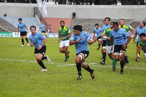 A Seleção Brasileira Masculina de Rugby não resistiu à força dos uruguaios/  Foto: Rugby News