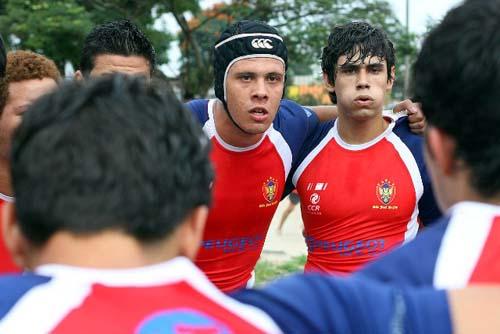 Os jovens rugbiers joseenses fizeram excelente campanha, só perdendo na final, para a forte equipe do UniBrasil/Curitiba, campeã da categoria. / Foto: Luciano Coca