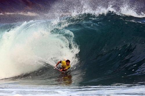 Diego Cabrera (foto) superou português Dino Carmo na decisão. Nelson Flores levou na Pro Junior, enquanto Ayaka venceu a brasileira Nicole Calheiros / Foto: Tony D´Andrea/Itacoatiara Pro