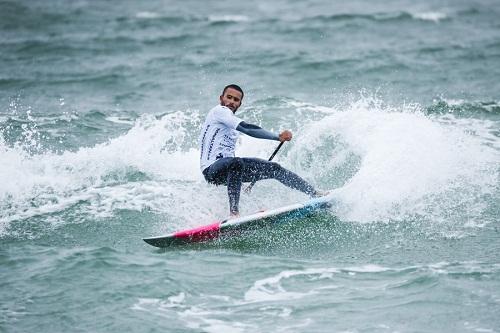 Guarujaense Luiz Diniz foi ouro no Sup Wave e Ubatubense Aline Adisaka foi a primeira atleta da história do evento a chegar em 3 finais distintas / Foto: ISA