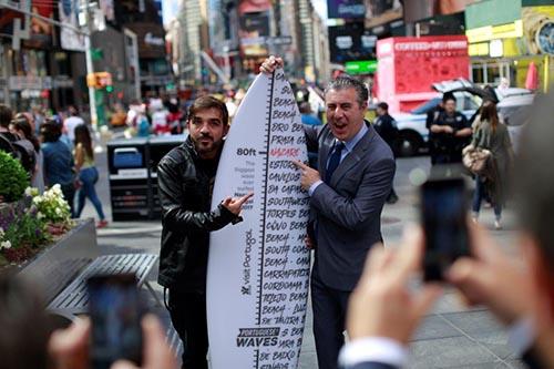 Brasileiro Rodrigo Koxa na Times Square / Foto: Divulgação