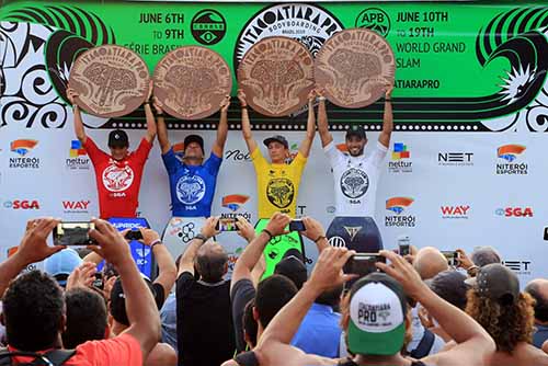 Sul-africano venceu o local Dudu Pedra na decisão após um longo dia de competições / Foto:  Tony D´Andrea/Itacoatiara Pro