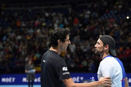 Na final deste domingo (19), na O2 Arena, foram derrotados pelo finlandês Henri Kontinen e o australiano John Peers, partida que reuniu as duas melhores parcerias de 2017 / Foto: Peter Staples/Getty Images