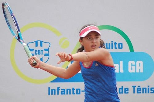 Camilla Bossi conquistou a categoria 18 anos feminino em Campinas / Foto: Rafael Coelho/CBT