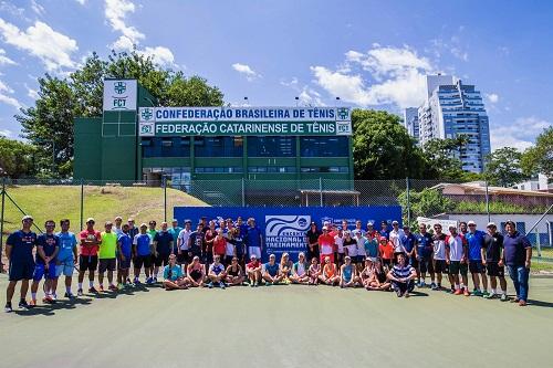 Parceiros de Davis se reencontram em Floripa e passam experiências à nova geração / Foto: Cristiano Andujar/CBT