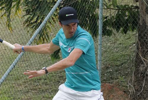 André Sá e Meligeni se enfrentam em jogo-exibição em Blumenau / Foto: Divulgação