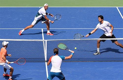 Kubot e Melo marcaram 2 sets a 1 na semifinal  / Foto: Pete Staples / USTA