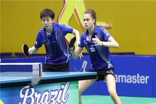 Técnico Lincon Yasuda reúne a experiência e a juventude das mesa-tenistas brasileiras / Foto: Divulgação/ ITTF