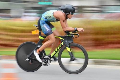 Primeira etapa da inédita competição voltada apenas para atletas amadores ocorre na Praia da Aparecida / Foto: Divulgação