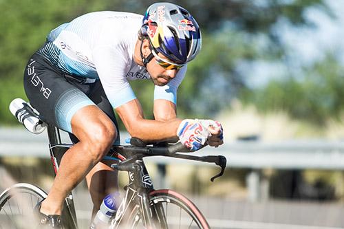 Triatleta encerra o ano de 2015 com importante vitória no evento uruguaio / Foto: Romulo Cruz