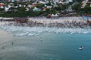 Largada do Ironman de Florianópolis / Foto: Fábio Falconi / Divulgação