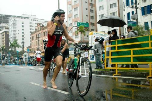 Triatletas do Team Bravo buscam o pódio no Ironman Florianópolis neste domingo / Foto: João Pires / Fotojump