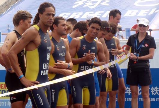 A delegação brasileira brilhou no Campeonato Mundial de Aquathlon disputado na madrugada desta quarta-feira, dia 7 de Setembro, em Pequim, na China, conquistando duas medalhas de ouro, três de prata e quatro de bronze / Foto: Divulgação