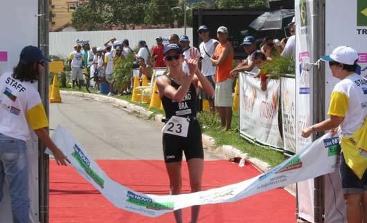 A paulista Carla Moreno conquistou a quarta colocação na etapa canadense da Copa do Mundo de Triathlon, disputada em Edmonton, neste domingo / Foto: Pauta Livre