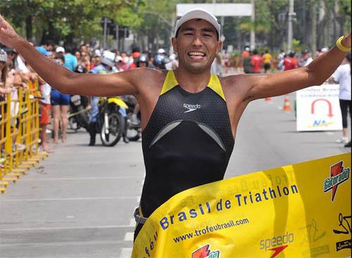 A 21ª temporada do mais tradicional e importante circuito de triatlo do país começa neste final de semana, mais precisamente no dia 20 de março, em Santos, litoral de São Paulo / Foto: João Pires/Jump