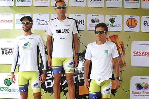 Santiago, Gustavo e Rafael, vencedores no masculino  / Foto: Divulgação