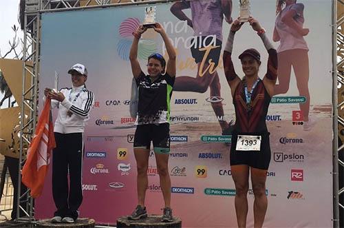 Triatleta Shimano no alto do pódio em Nova Lima   / Foto: Divulgação