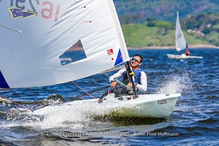 Atleta do Iate Clube de Brasília ganha torneio com uma regata de antecedência / Foto: Fred Hoffmann