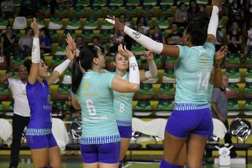 Sofrendo com desfalques, equipe acaba derrotada de virada no Campeonato Paulista por outro time que disputa a elite do vôlei nacional / Foto: Neide Carlos/Vôlei Bauru