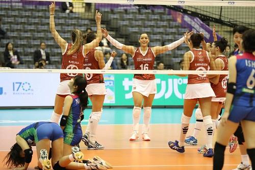 O clube de Osasco ganhou do Hisamitsu Springs neste sábado (13) pela manhã, por 3 a 0, e faz seu último confronto no Mundial diante da equipe russa, ainda hoje, às 21h40 / Foto: Fotojump