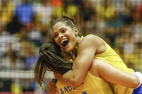 Central brasileira permanecerá no Brasil por motivos familiares / Foto: FIVB