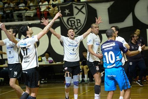 Equipe desembarcou nesta segunda-feira, 14, no aeroporto de Guarulhos, volta aos treinamentos nesta terça-feira e já estreia no Campeonato Paulista na próxima sexta-feira, 18, contra Atibaia / Foto: Fábio Costa/Corinthians-Guarulhos